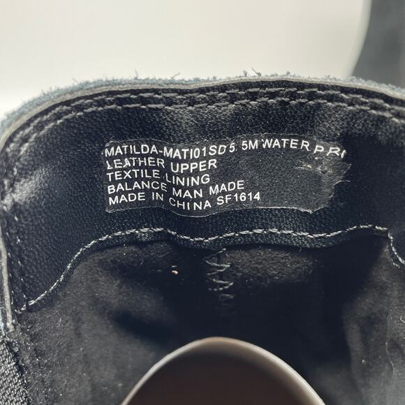 Blondo Women's Matilda Waterproof Lug Sole Chelsea Boot Black Size 5.5 M - Picture 9 of 12